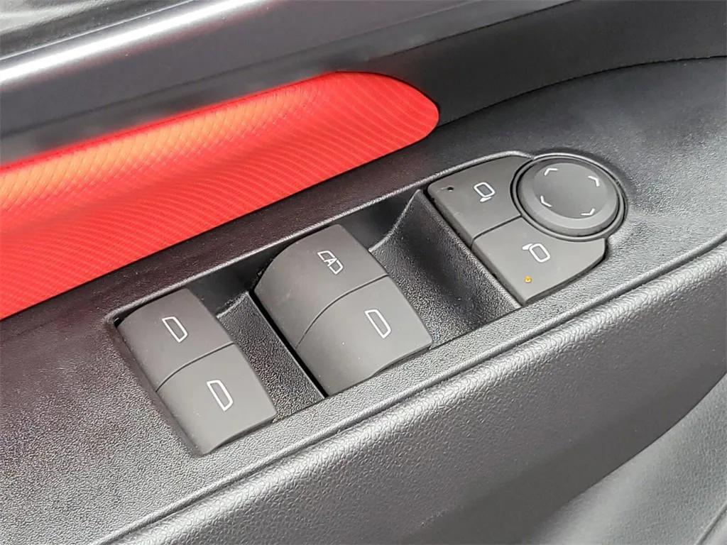 new 2025 Chevrolet Equinox EV car, priced at $46,435