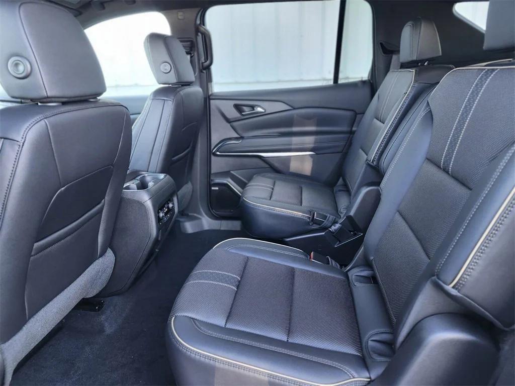 new 2026 Chevrolet Traverse car, priced at $61,060