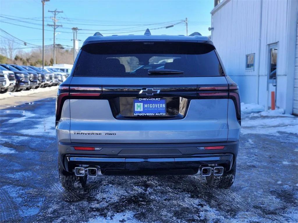new 2026 Chevrolet Traverse car, priced at $49,125