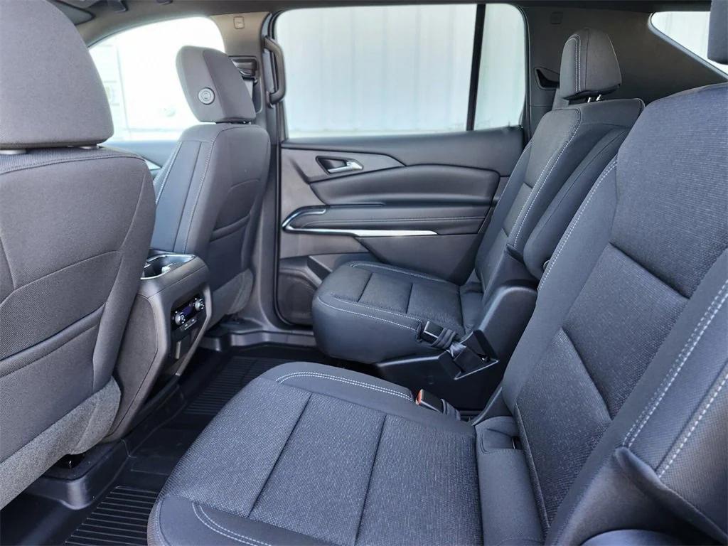 new 2026 Chevrolet Traverse car, priced at $49,125