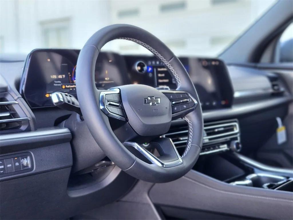 new 2026 Chevrolet Traverse car, priced at $49,125