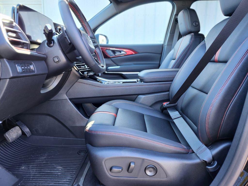 new 2026 Chevrolet Traverse car, priced at $56,790