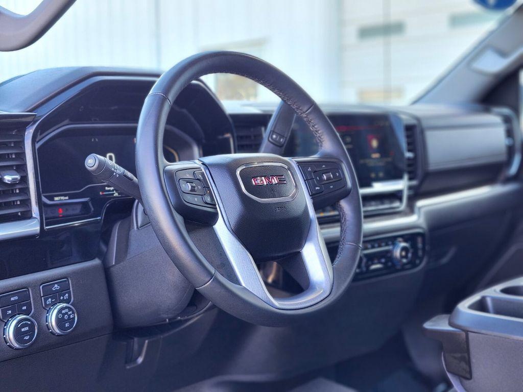 used 2023 GMC Sierra 1500 car, priced at $39,988