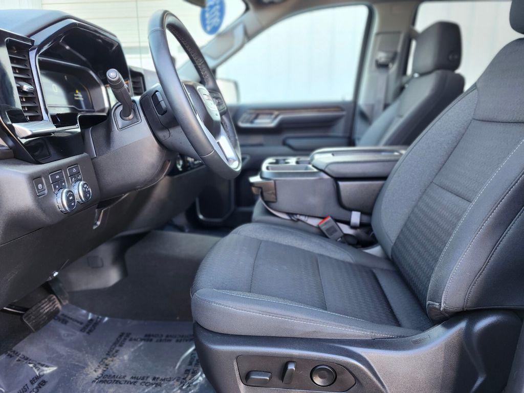 used 2023 GMC Sierra 1500 car, priced at $39,988