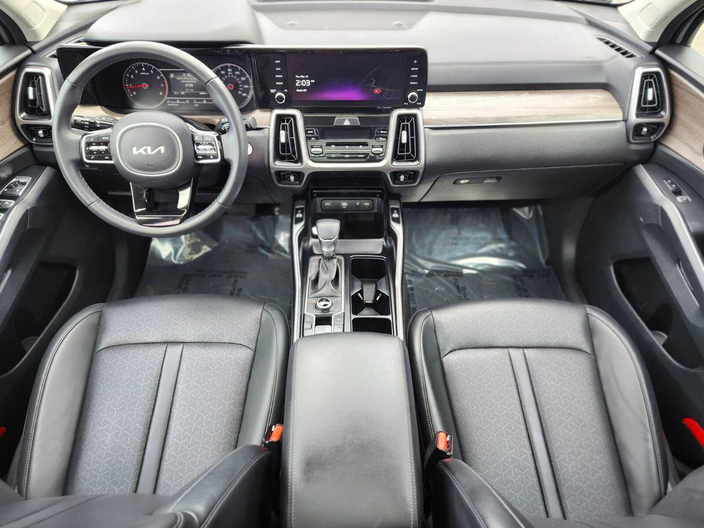 used 2023 Kia Sorento car, priced at $32,183