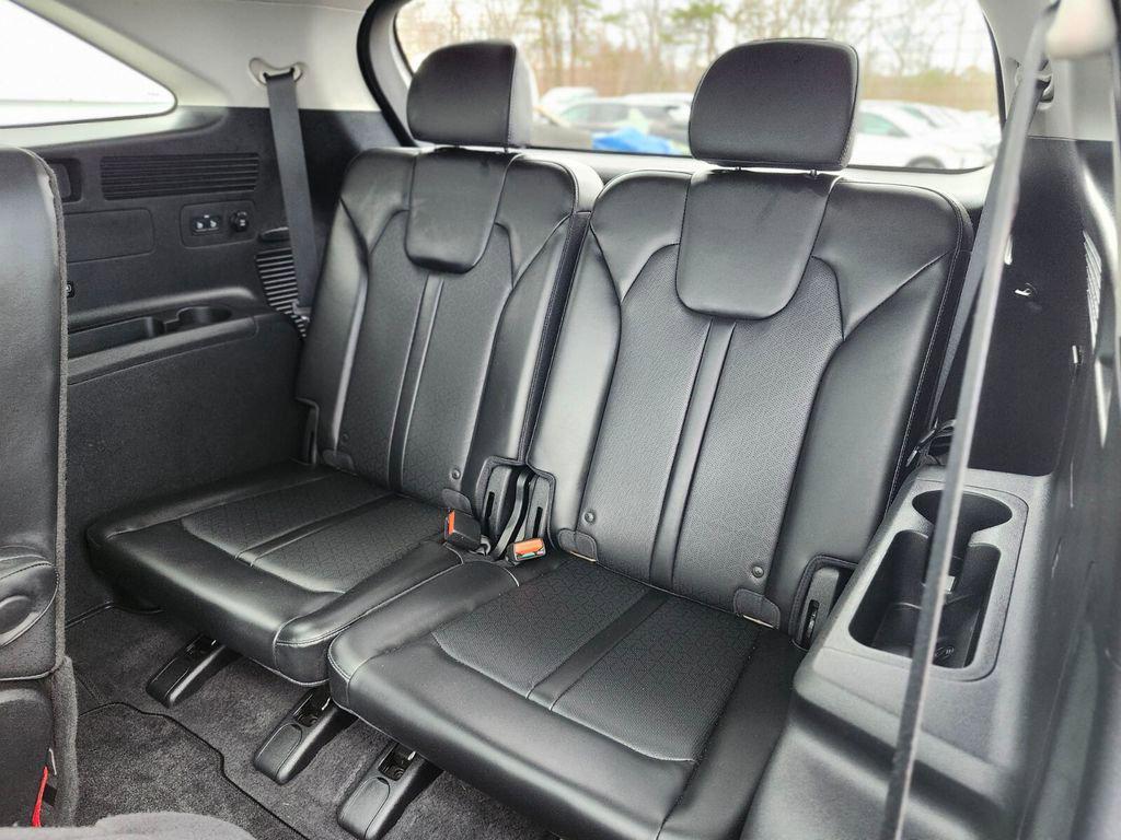 used 2023 Kia Sorento car, priced at $32,183