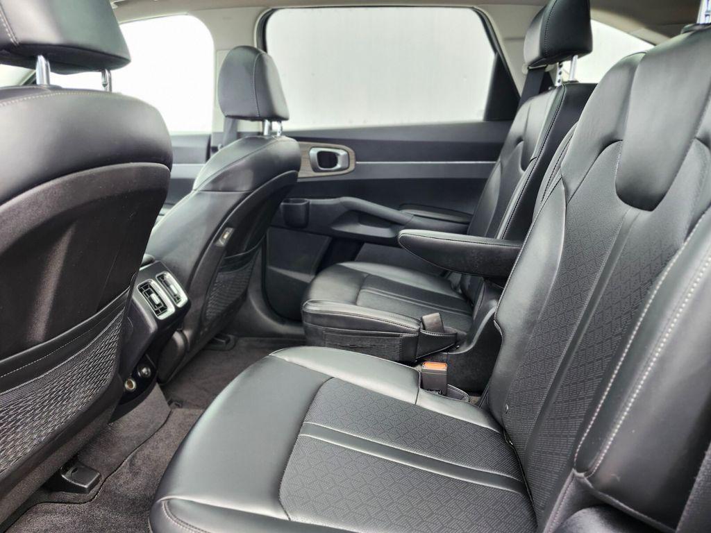 used 2023 Kia Sorento car, priced at $32,388