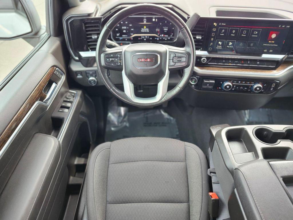 used 2022 GMC Sierra 1500 car, priced at $39,388
