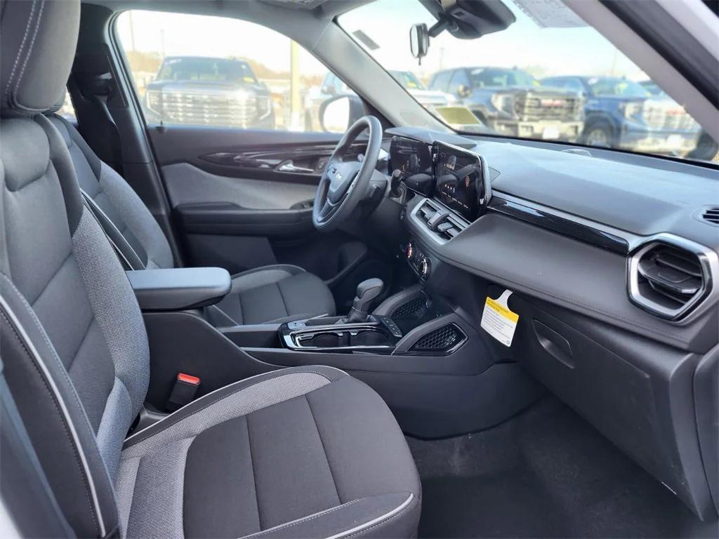 new 2026 Chevrolet TrailBlazer car, priced at $27,590