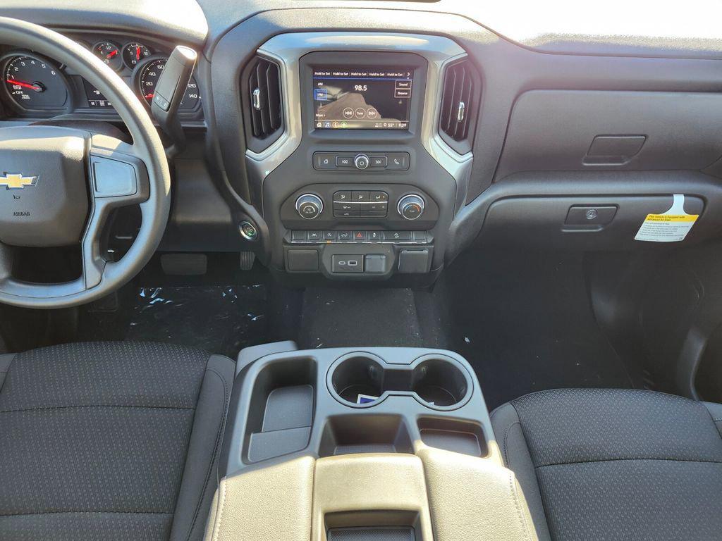 new 2025 Chevrolet Silverado 1500 car, priced at $40,920