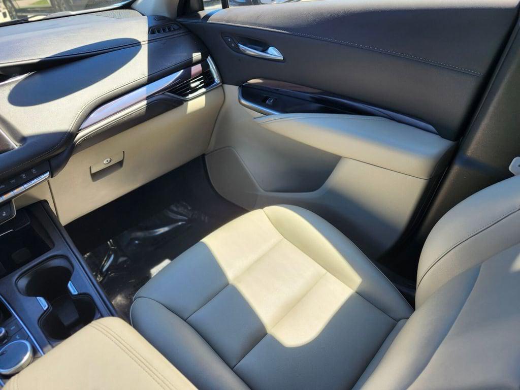 used 2022 Cadillac XT4 car, priced at $26,083