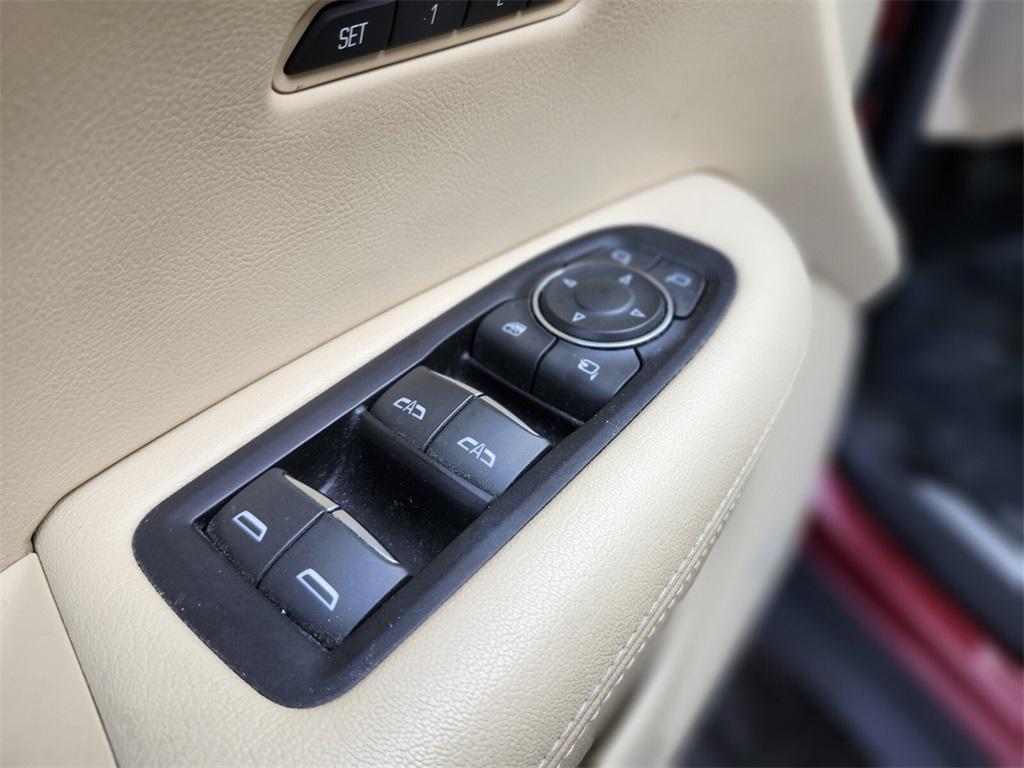 used 2018 Cadillac XT5 car, priced at $16,588