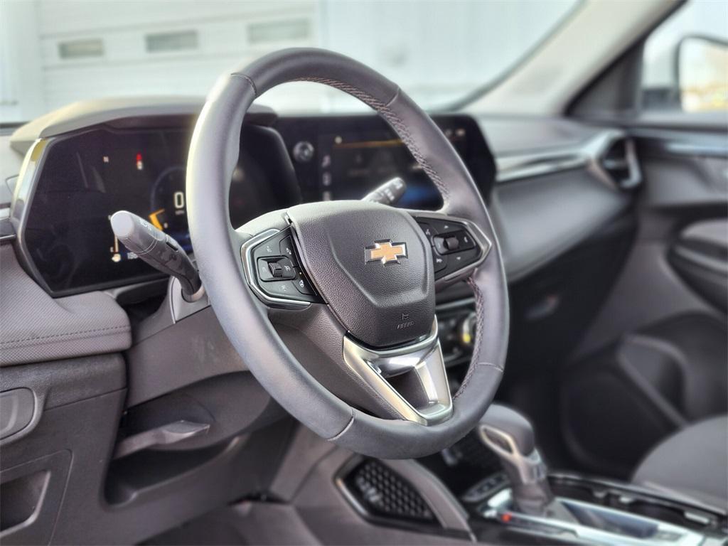 used 2024 Chevrolet TrailBlazer car, priced at $23,988