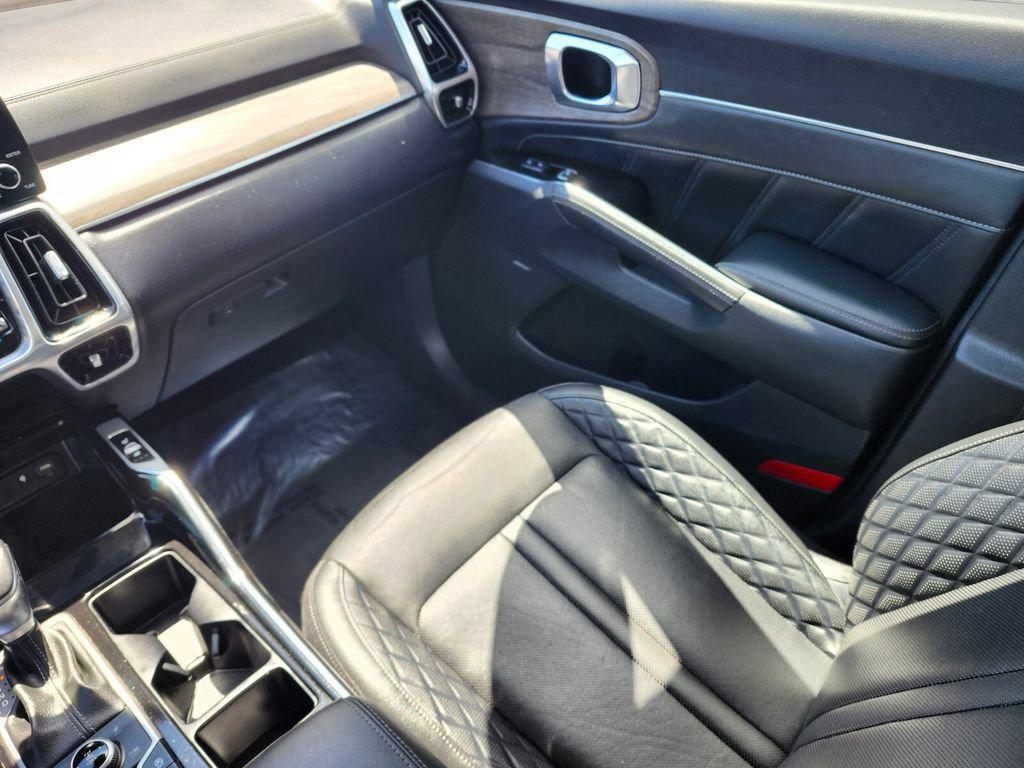 used 2022 Kia Sorento car, priced at $28,483