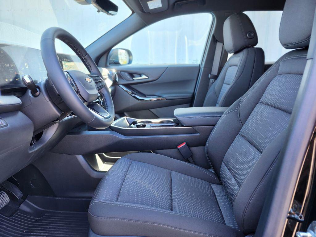 new 2026 Chevrolet Equinox car, priced at $31,649