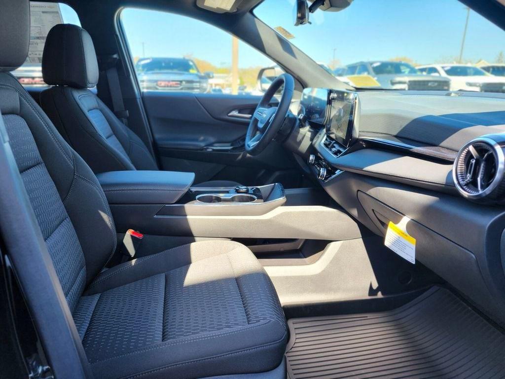 new 2026 Chevrolet Equinox car, priced at $31,649