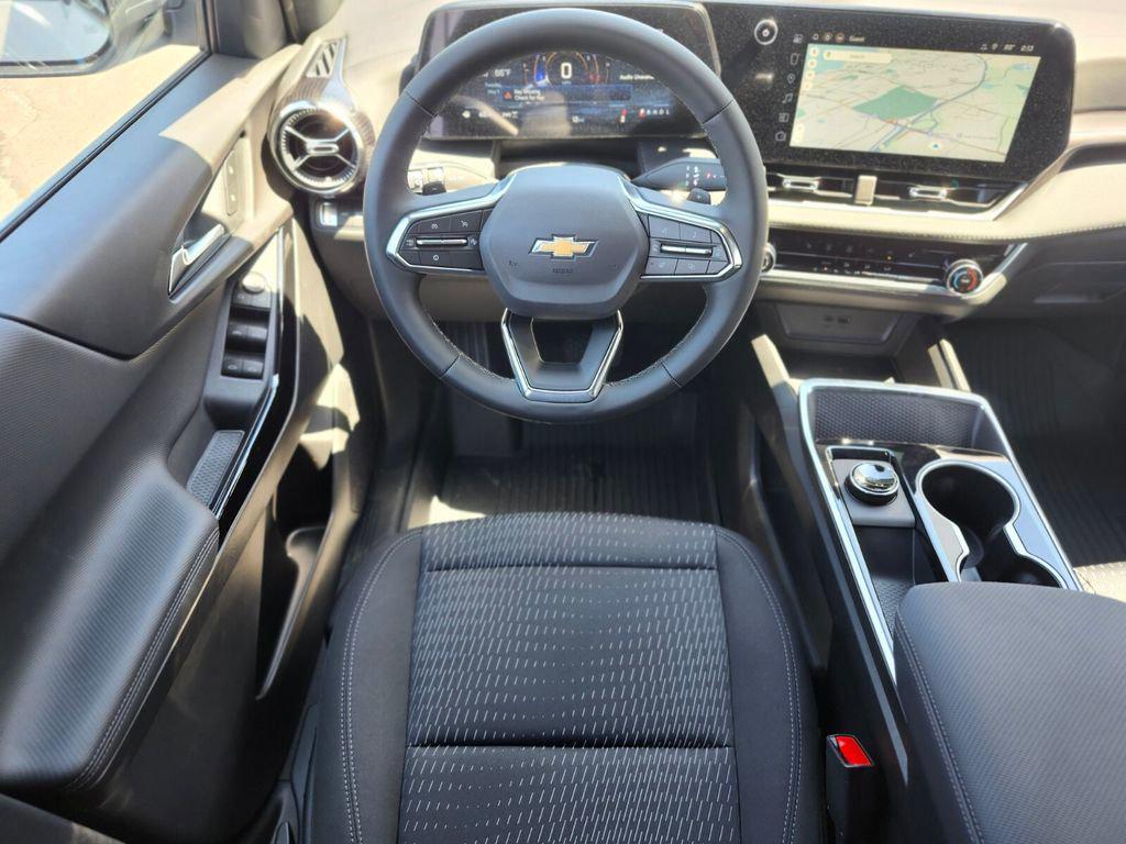 new 2026 Chevrolet Equinox car, priced at $31,649