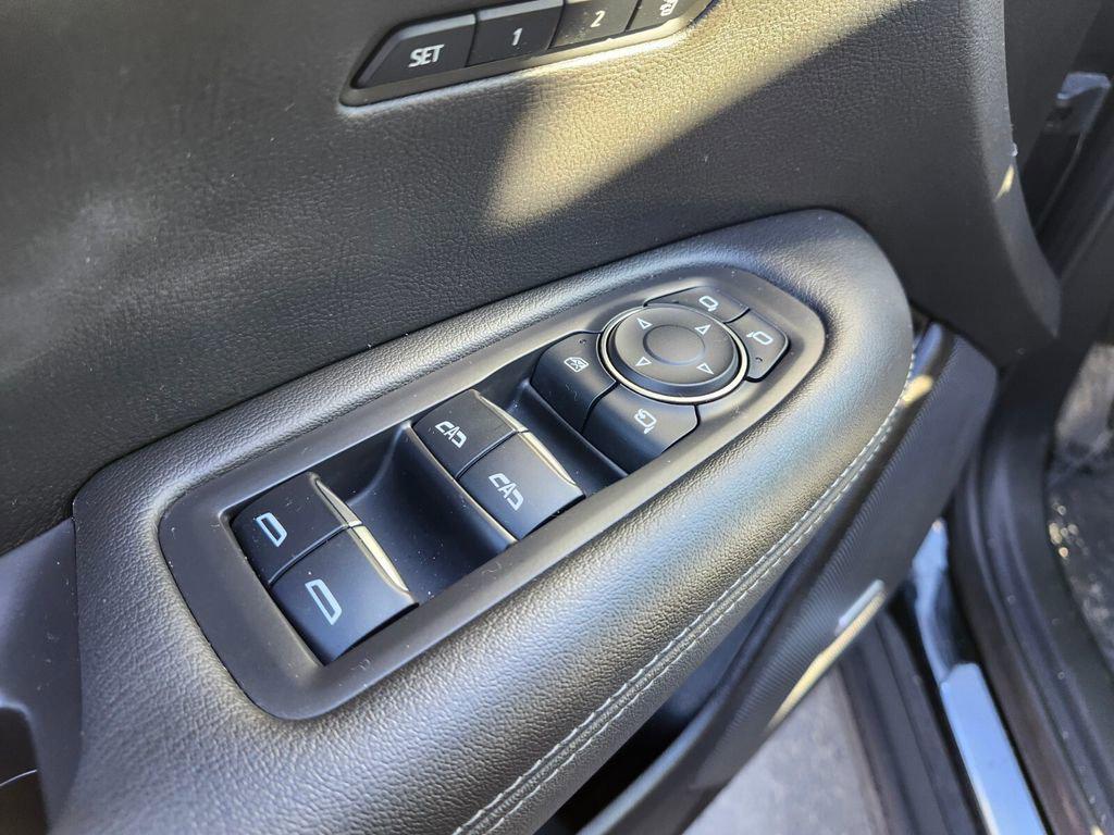 used 2024 Cadillac XT6 car, priced at $46,583
