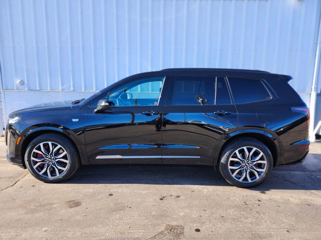 used 2024 Cadillac XT6 car, priced at $46,583