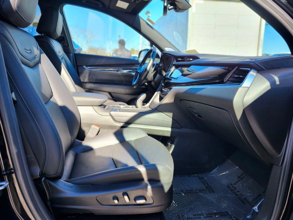 used 2024 Cadillac XT6 car, priced at $46,583