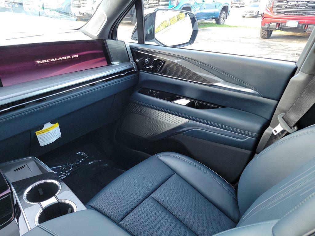 used 2025 Cadillac Escalade IQ car, priced at $115,583