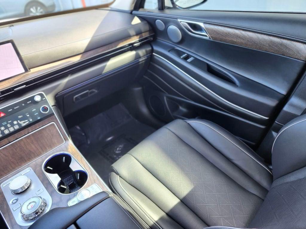 used 2025 Genesis GV80 car, priced at $61,483