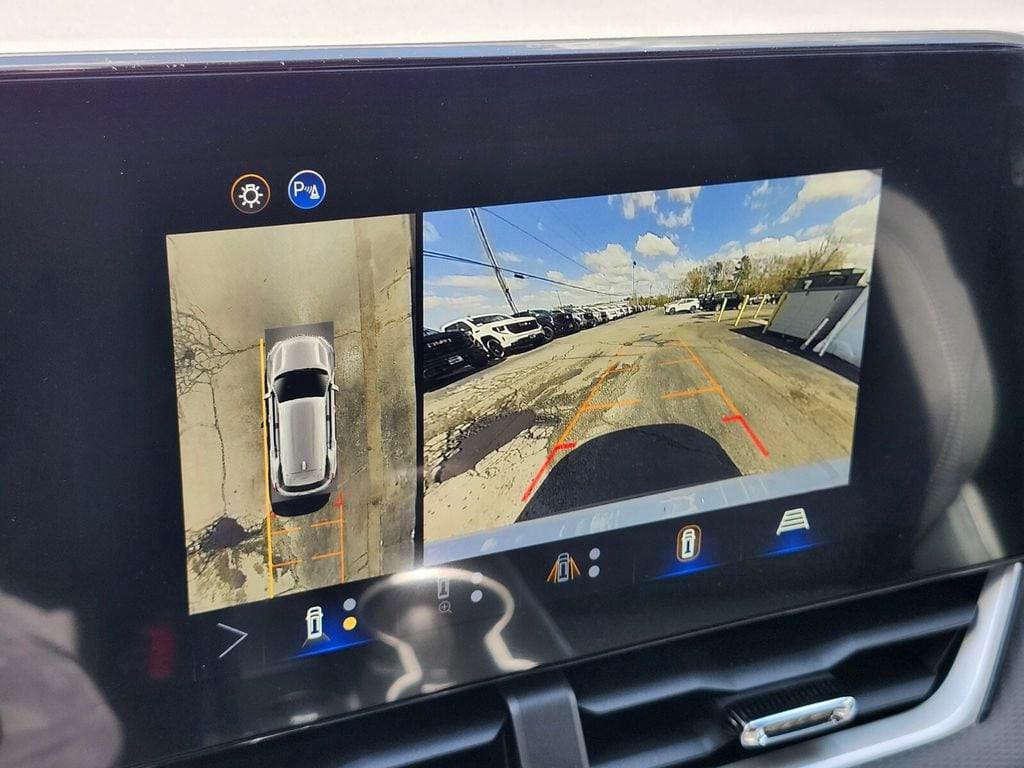 new 2026 Chevrolet Equinox car, priced at $31,649