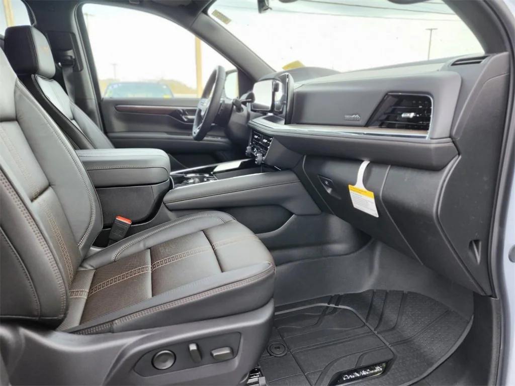 new 2026 Chevrolet Suburban car, priced at $100,095