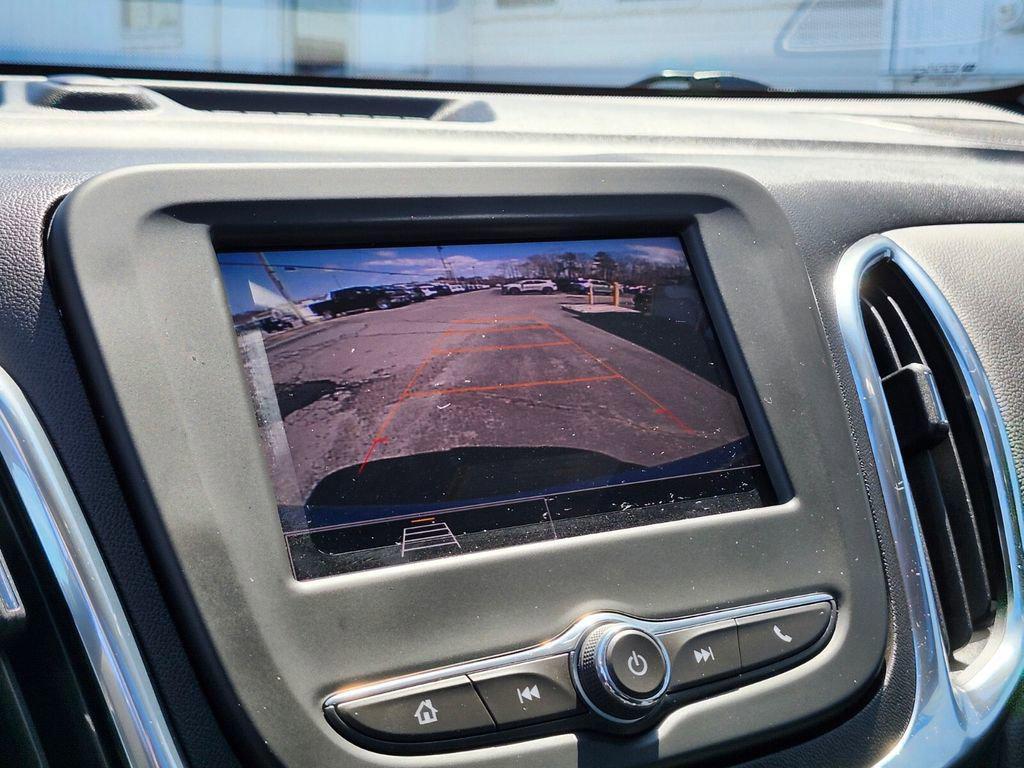 used 2024 Chevrolet Equinox car, priced at $25,383