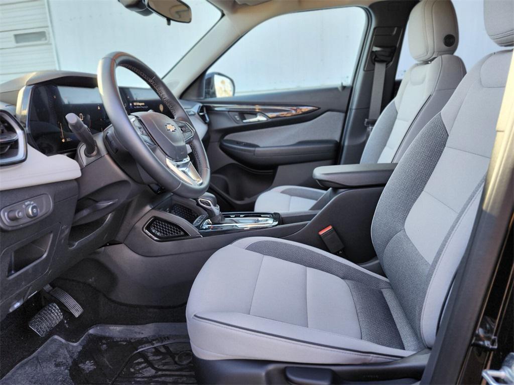 used 2025 Chevrolet TrailBlazer car, priced at $20,988