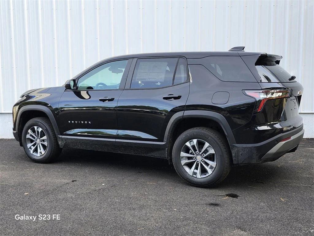 new 2026 Chevrolet Equinox car, priced at $32,155