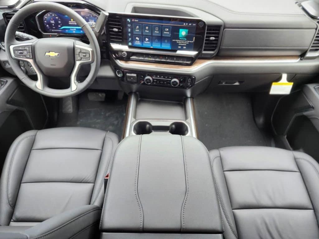 new 2026 Chevrolet Silverado 3500 car, priced at $65,400