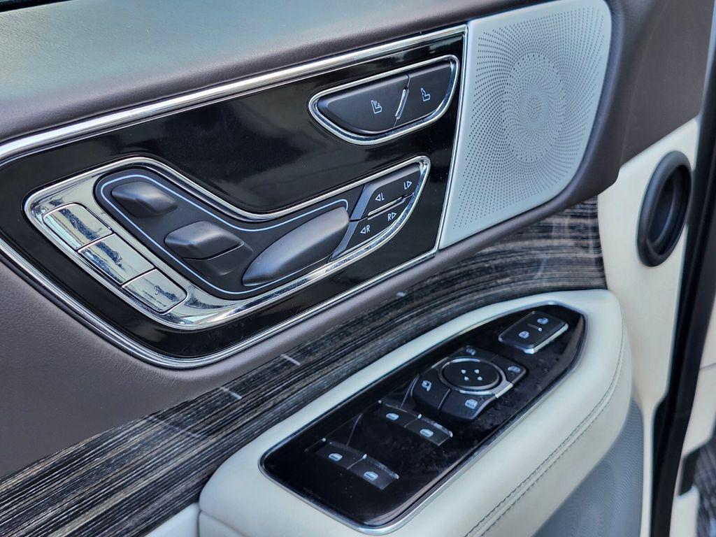 used 2023 Lincoln Navigator car, priced at $58,788