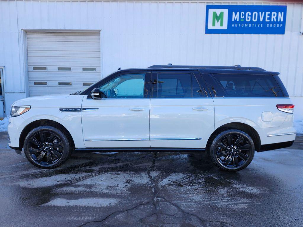 used 2023 Lincoln Navigator car, priced at $58,788