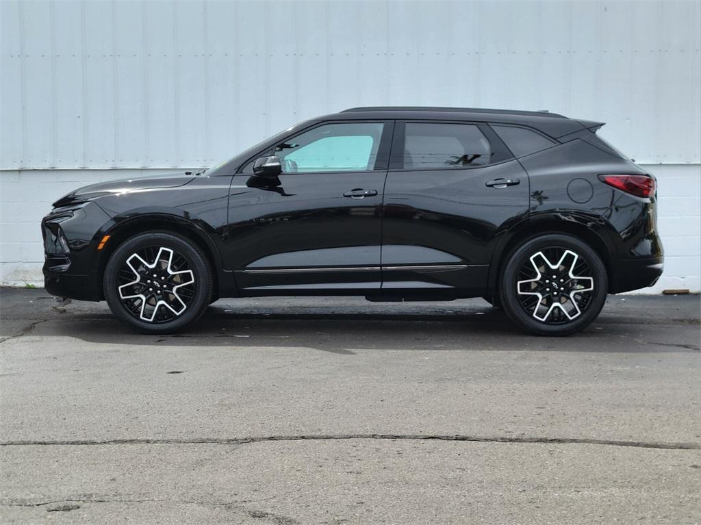 used 2024 Chevrolet Blazer car, priced at $32,288