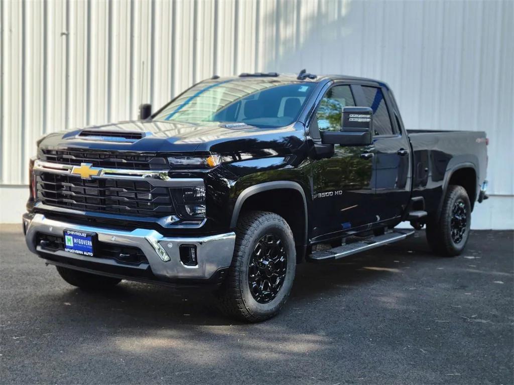 new 2025 Chevrolet Silverado 3500 car, priced at $72,675