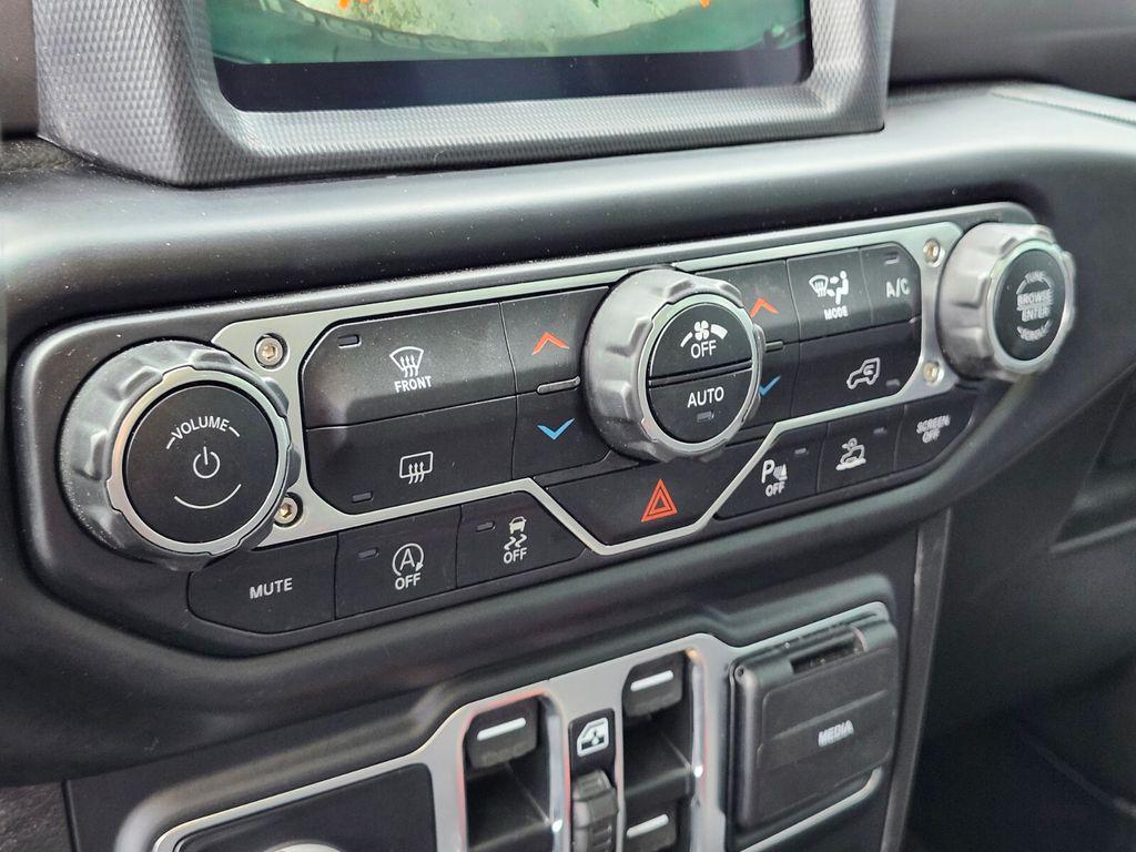 used 2022 Jeep Wrangler Unlimited car, priced at $38,158