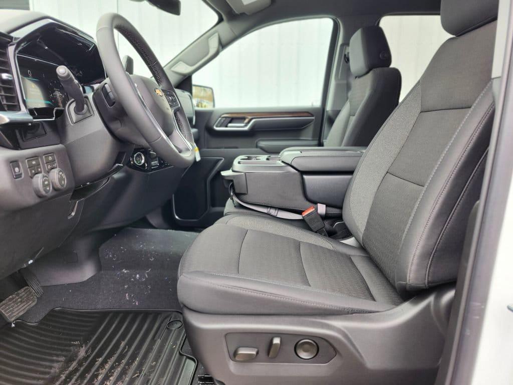 new 2026 Chevrolet Silverado 1500 car, priced at $42,789