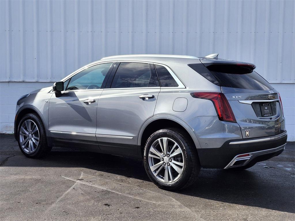 used 2021 Cadillac XT5 car, priced at $29,988