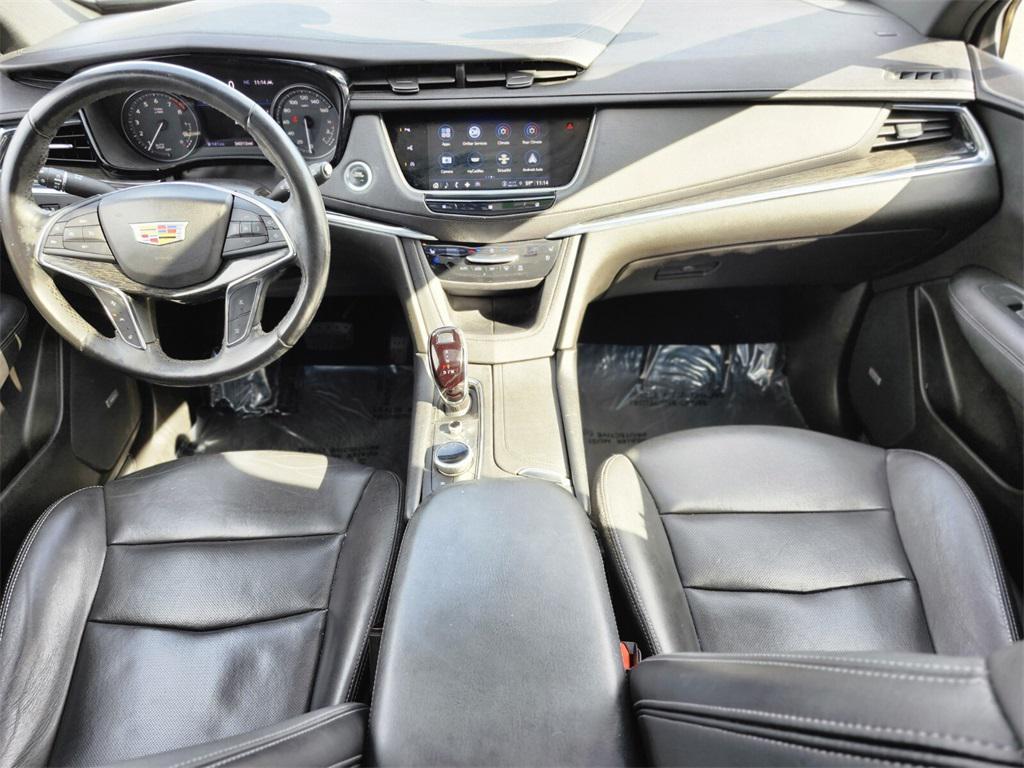 used 2021 Cadillac XT5 car, priced at $29,988