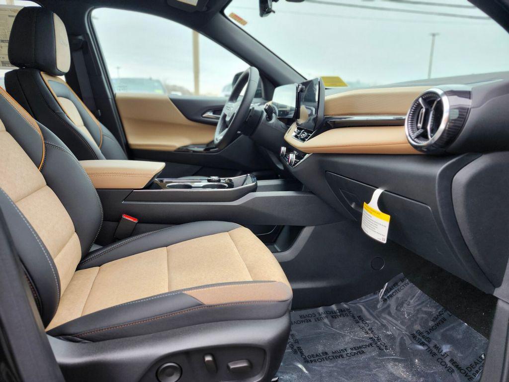 used 2026 Chevrolet Equinox car, priced at $33,888