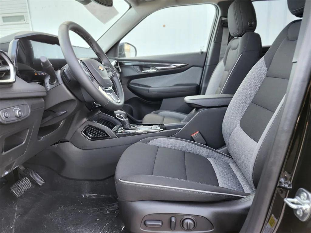 new 2026 Chevrolet TrailBlazer car, priced at $33,035