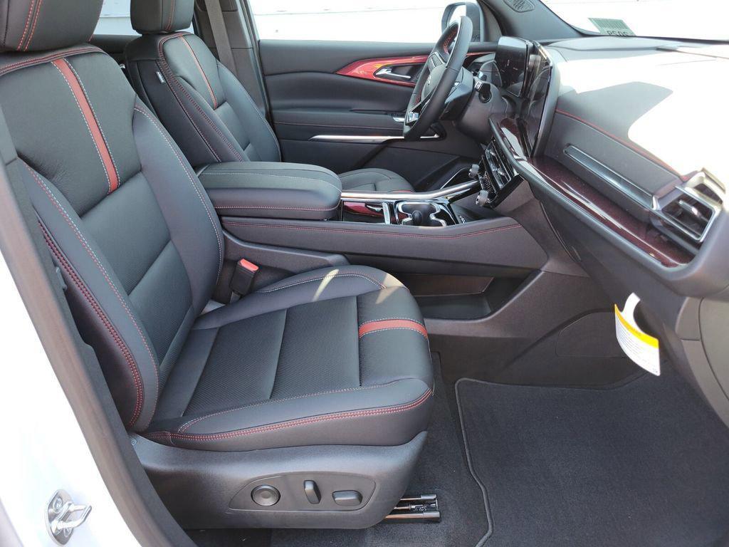 new 2026 Chevrolet Traverse car, priced at $56,248