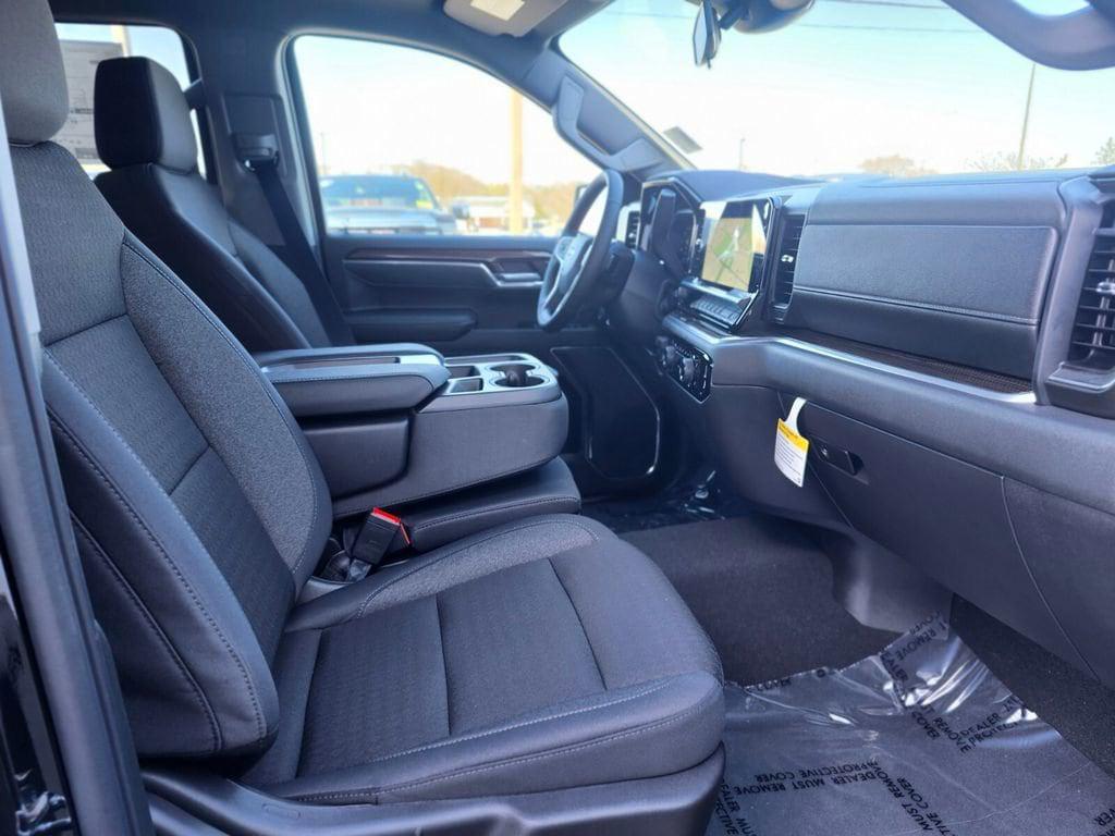 new 2026 Chevrolet Silverado 1500 car, priced at $42,789