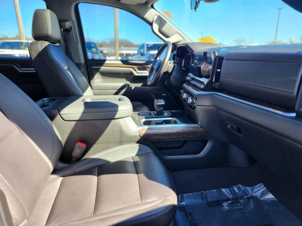 used 2022 GMC Sierra 1500 car, priced at $44,183