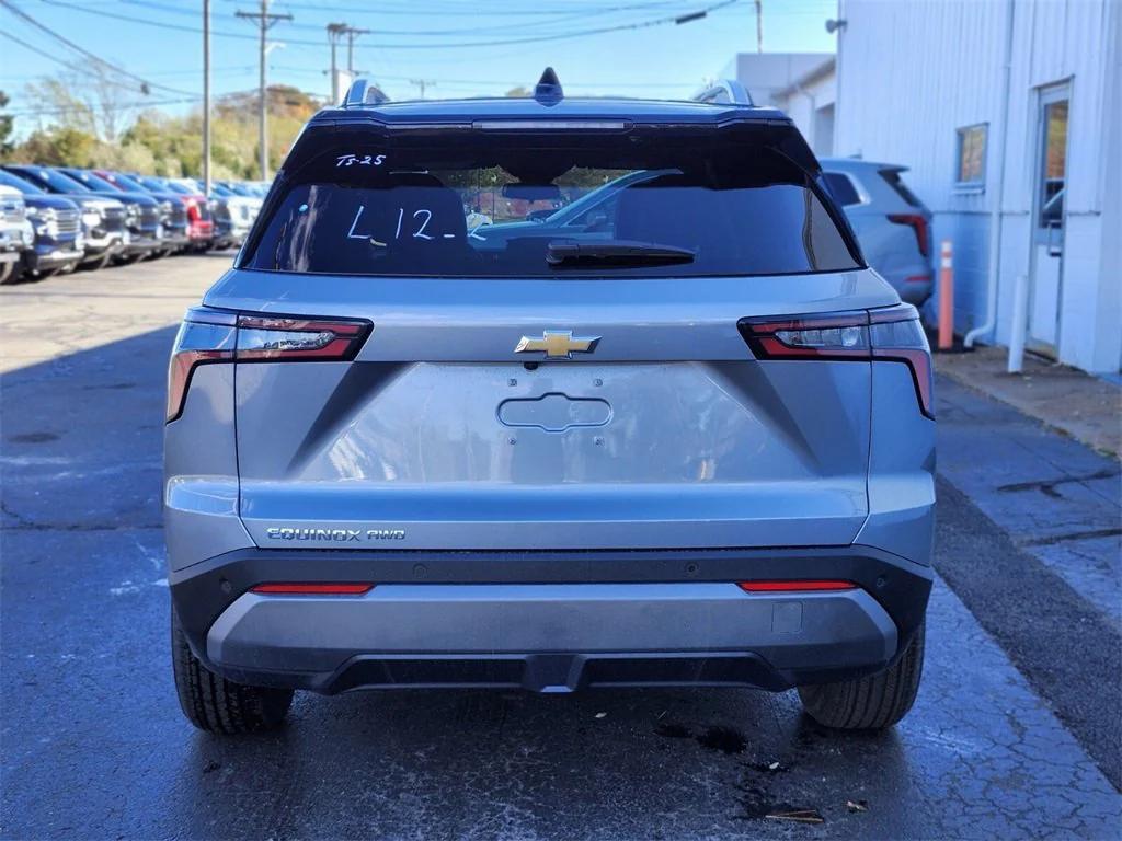 new 2026 Chevrolet Equinox car, priced at $34,030