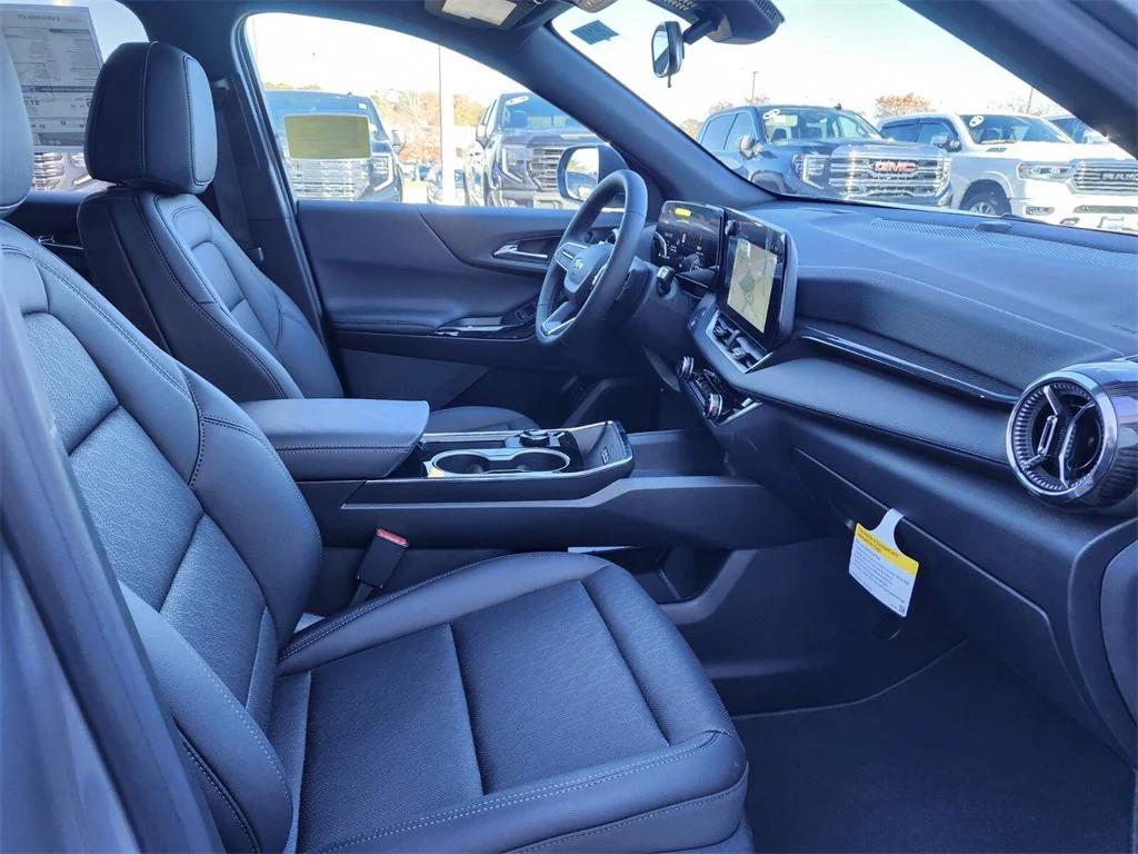 new 2026 Chevrolet Equinox car, priced at $34,030