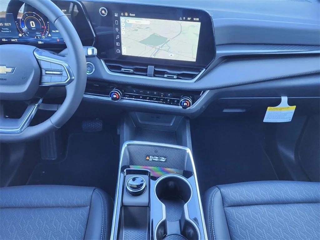 new 2026 Chevrolet Equinox car, priced at $34,030