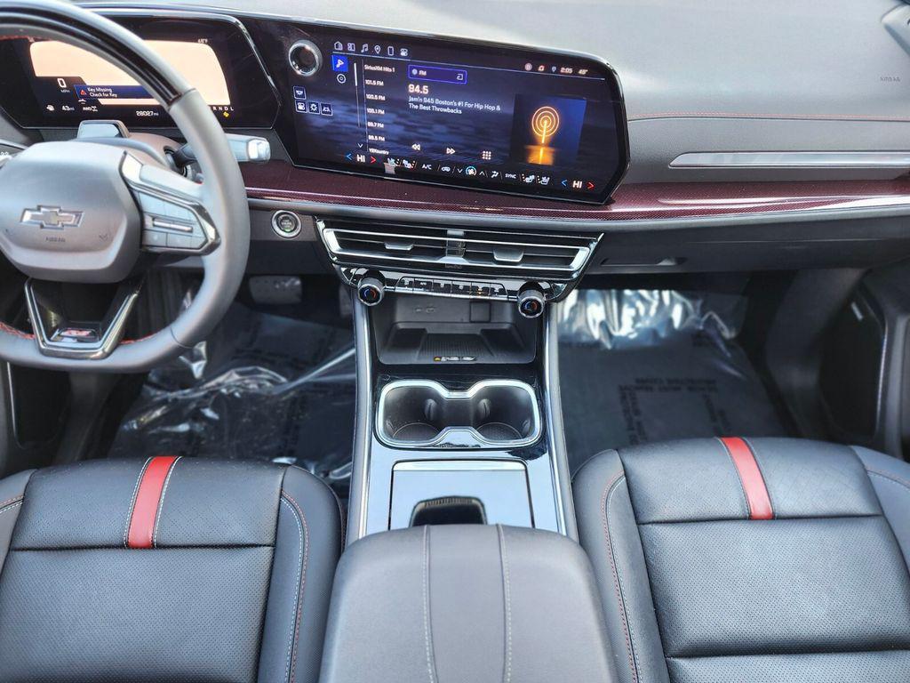 used 2024 Chevrolet Traverse car, priced at $49,688