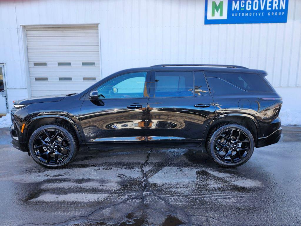 used 2024 Chevrolet Traverse car, priced at $49,688